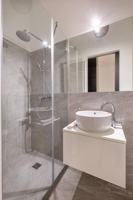 Apartament Quaint And Cozy 2-br In The Center Budapesta
