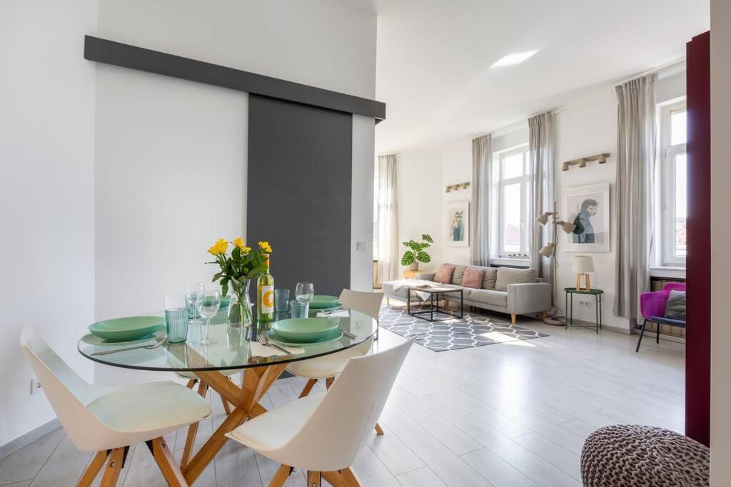 Apartament Quaint And Cozy 2-br In The Center Budapesta