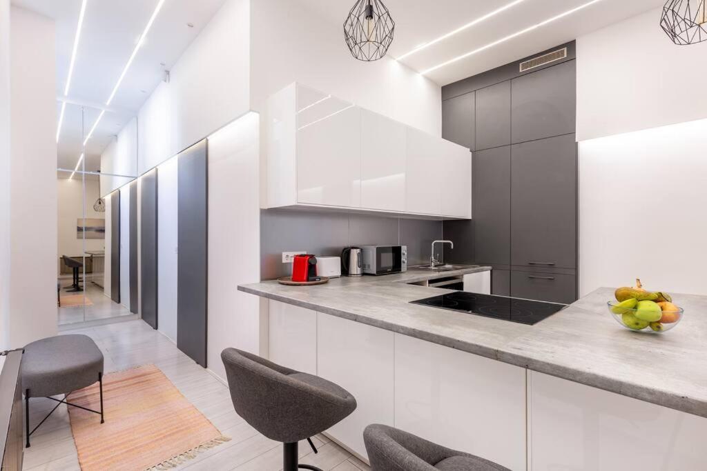 Appartement Quaint And Cozy 2-br In The Center *